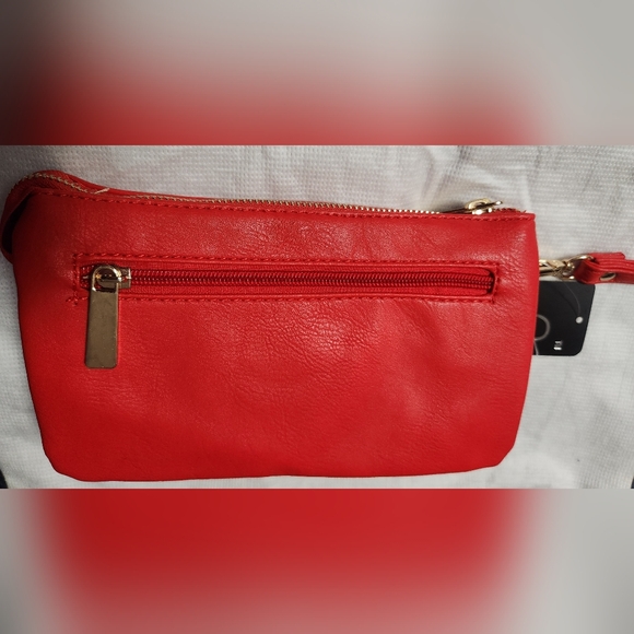 H, RED PURSE, DECOR ON FRONT, CROSSBODY/SHOULDER OR WRISTLET STYLE BAG - Picture 9 of 12